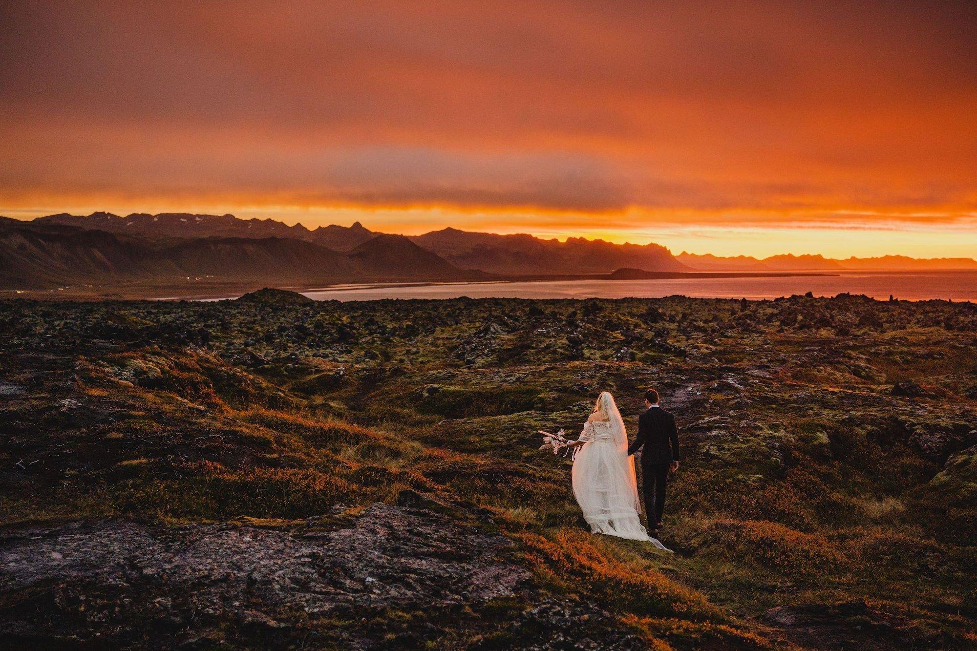 carousel-hero-element image-0